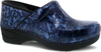 Zapato de trabajo estilo zueco, sin cordones, antideslizante, con puntera blanda, de charol estampado azul marino, Dansko DK3950520202 XP 2.0, para mujer